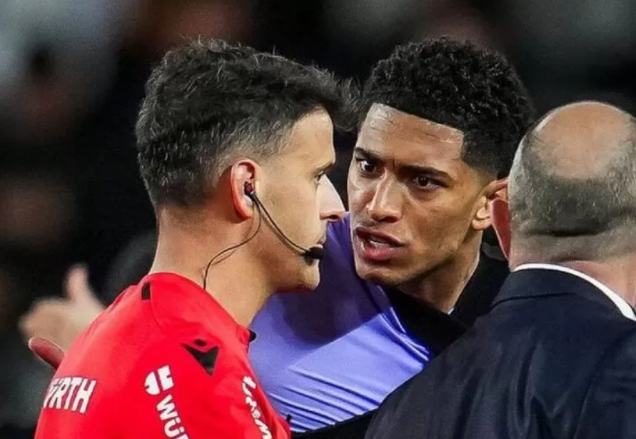 曼萨诺明日主哨皇马客战皇社，他曾取消贝林绝杀球并出红牌