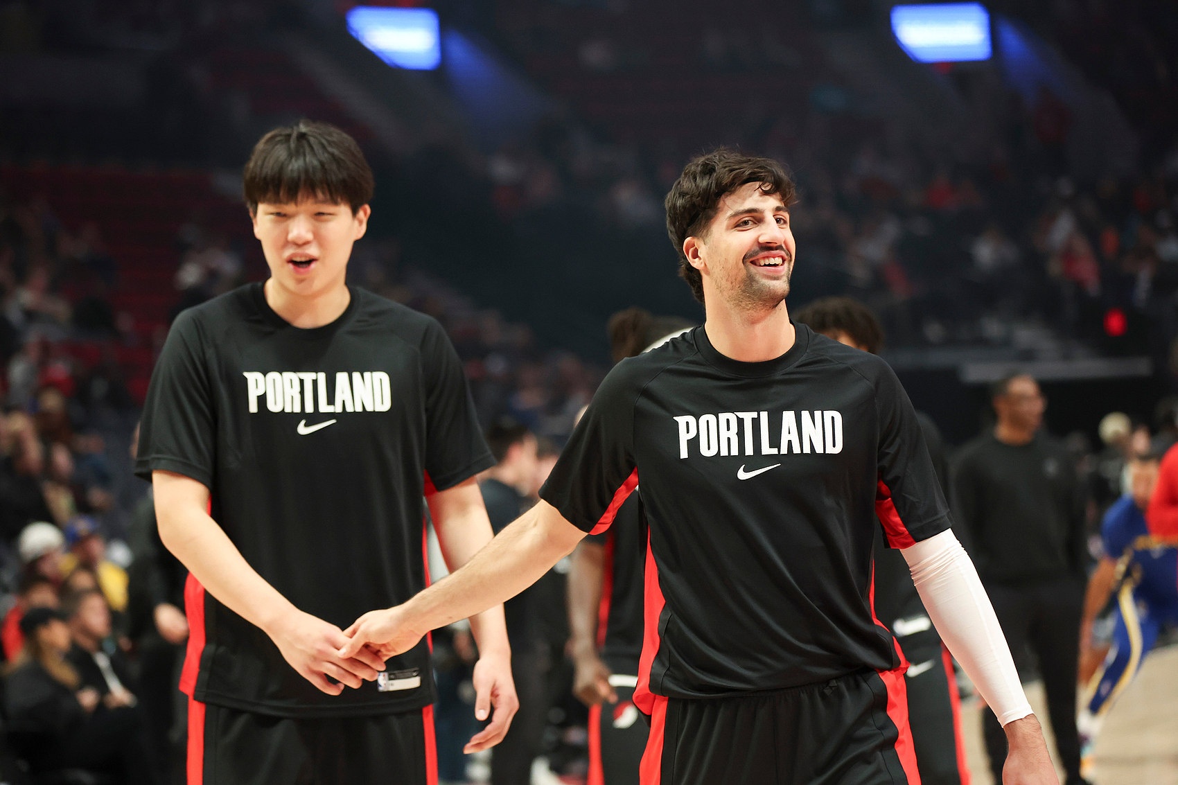 必发下载-杨瀚森：现在会用英文把队友逗得嘎嘎乐 具体内容不方便录音里说