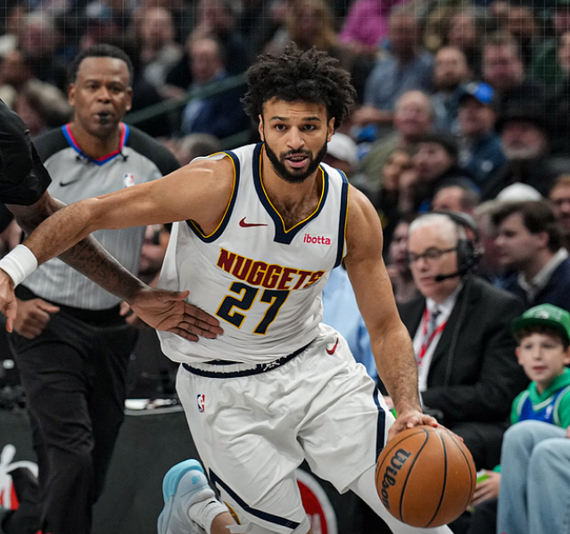 必发APP-瓦兰丘纳斯复出穆雷24分，奇兵爆砍35+8+3+2+4封盖，掘金双杀奇才