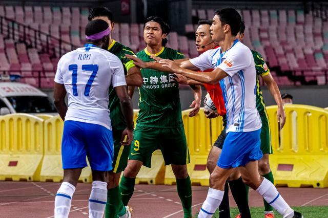 必发-京津德比回来了？血战到底2人染红 却惨成菜鸡互啄